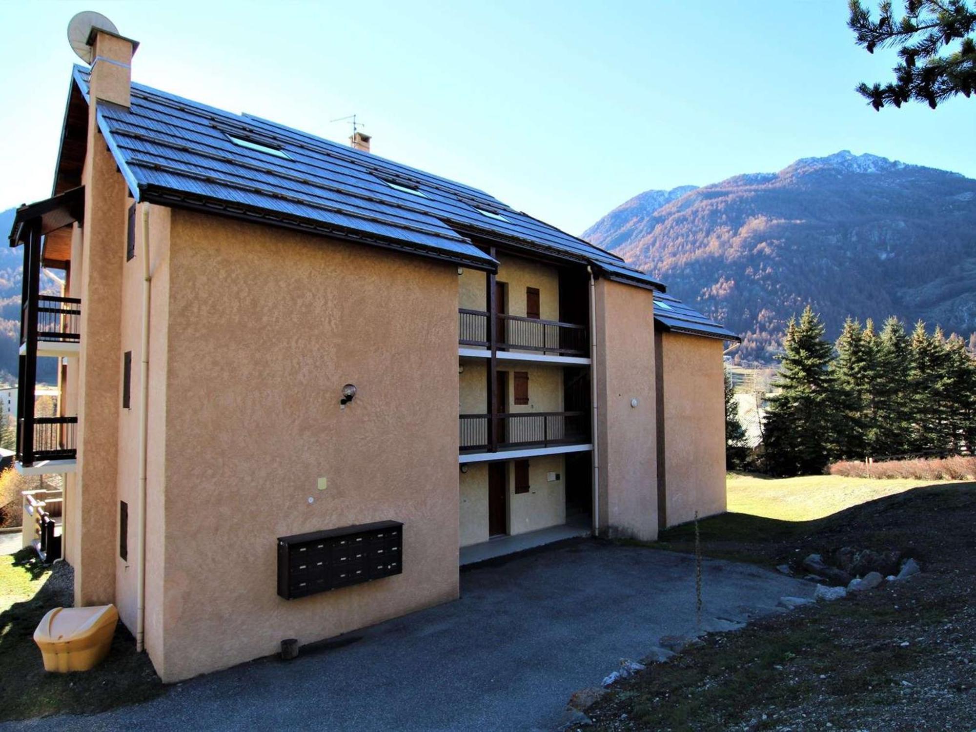 Appartement 3 Pieces, 7 Couchages, Proche Pistes Avec Parking - La Salle-Les-Alpes - Fr-1-330F-22 Serre Chevalier Exterior photo